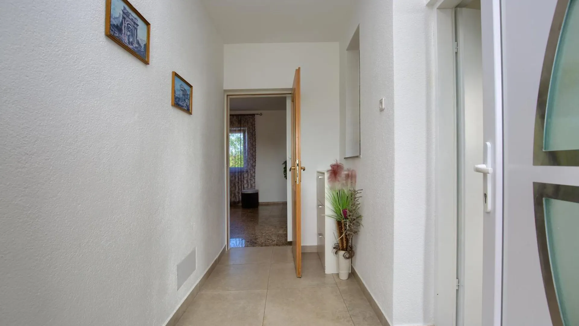 Apartments Lenny Galizana
