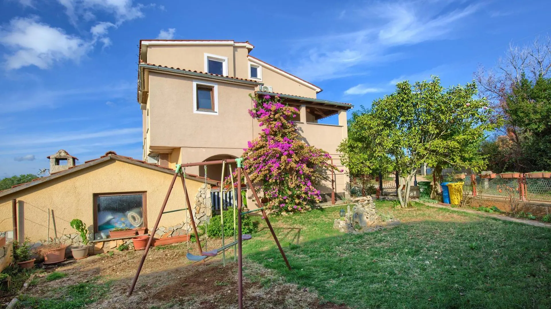 Apartments Lenny Galizana